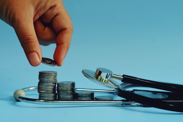 Shutterstock determinationsalaireminmedecin